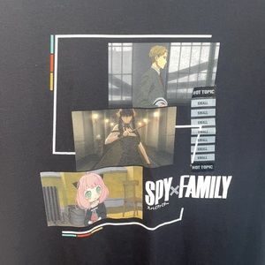 Spy Family hot topic shirt NWT